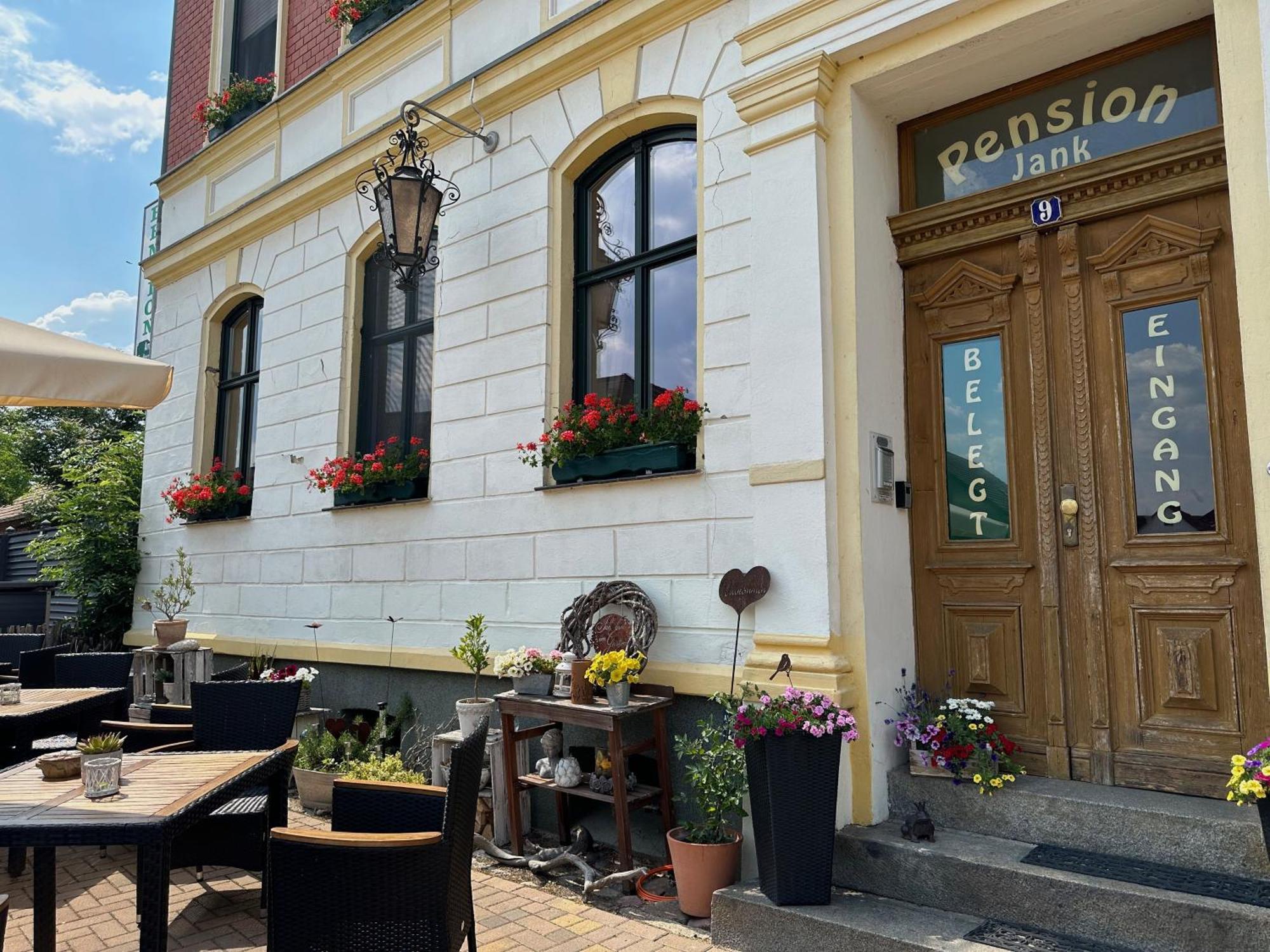 Pension Am Stadtgraben 호텔 뤼베나우 외부 사진