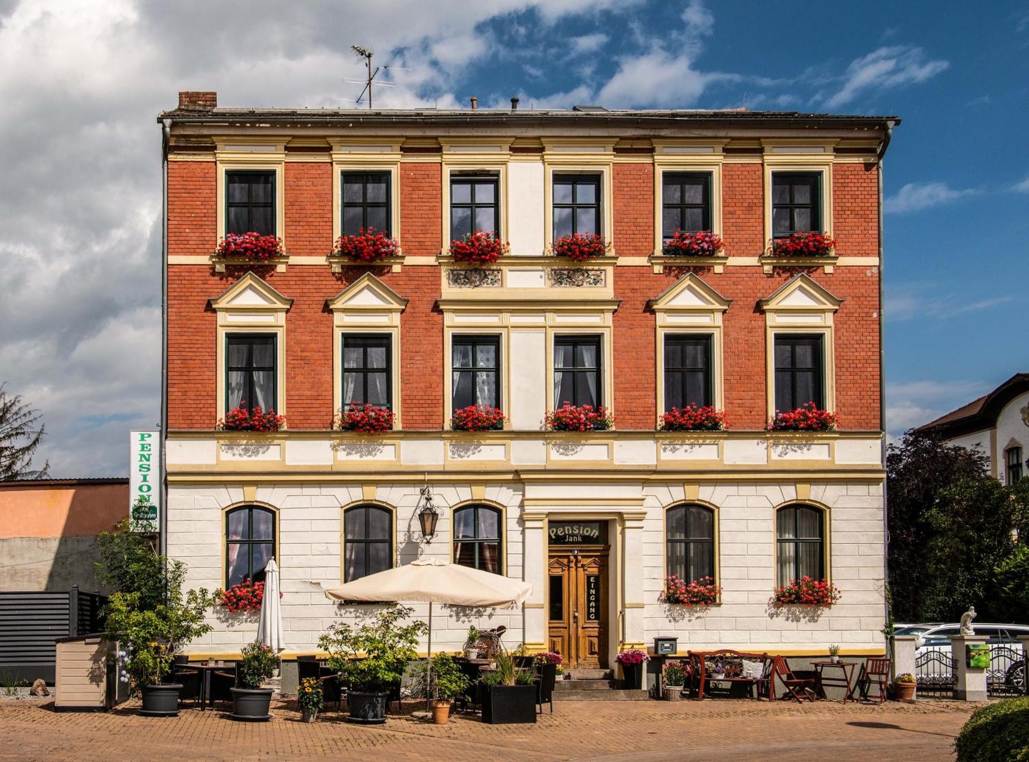Pension Am Stadtgraben 호텔 뤼베나우 외부 사진